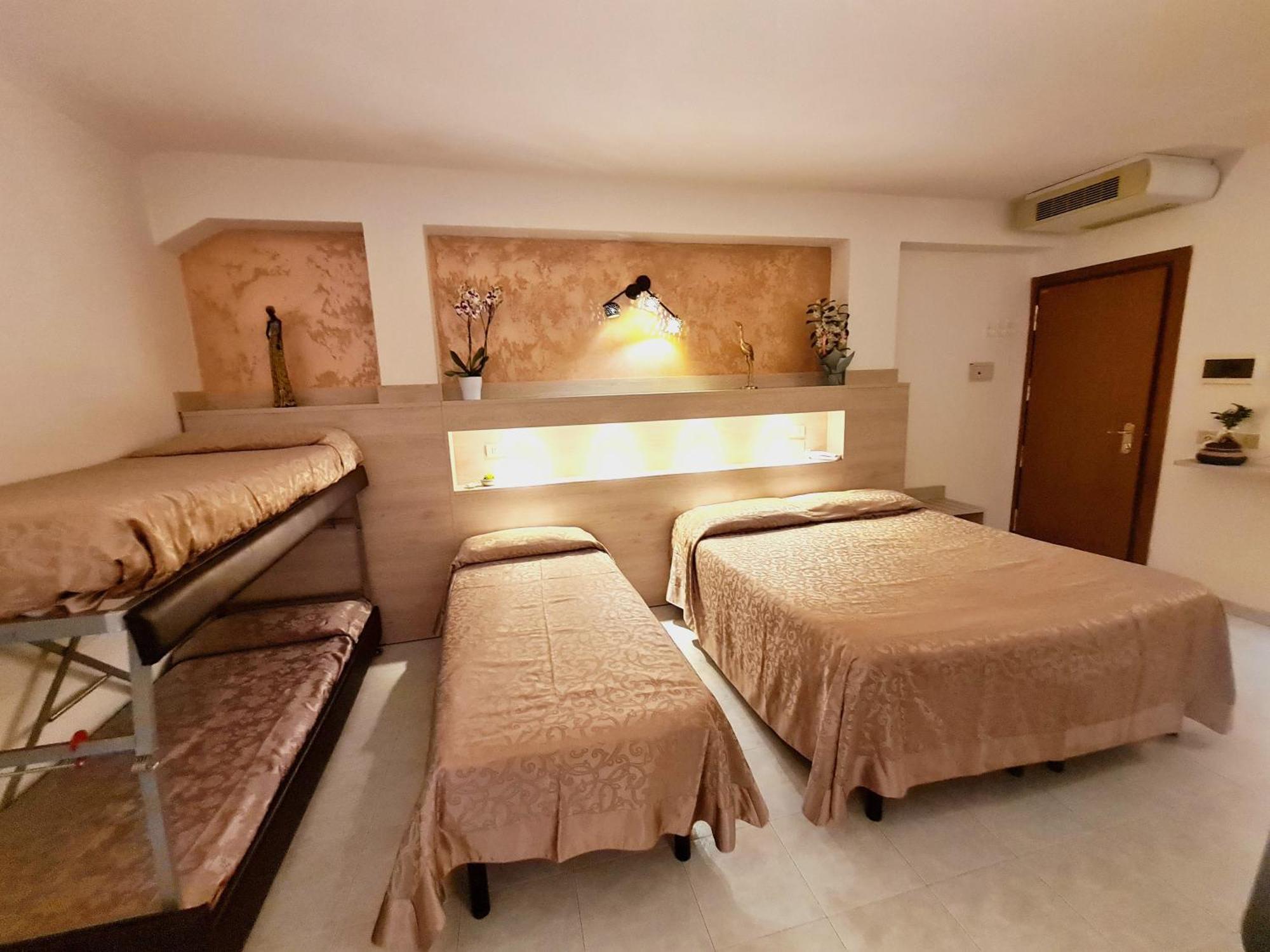 צ'סנטיקו Hotel Laura חדר תמונה