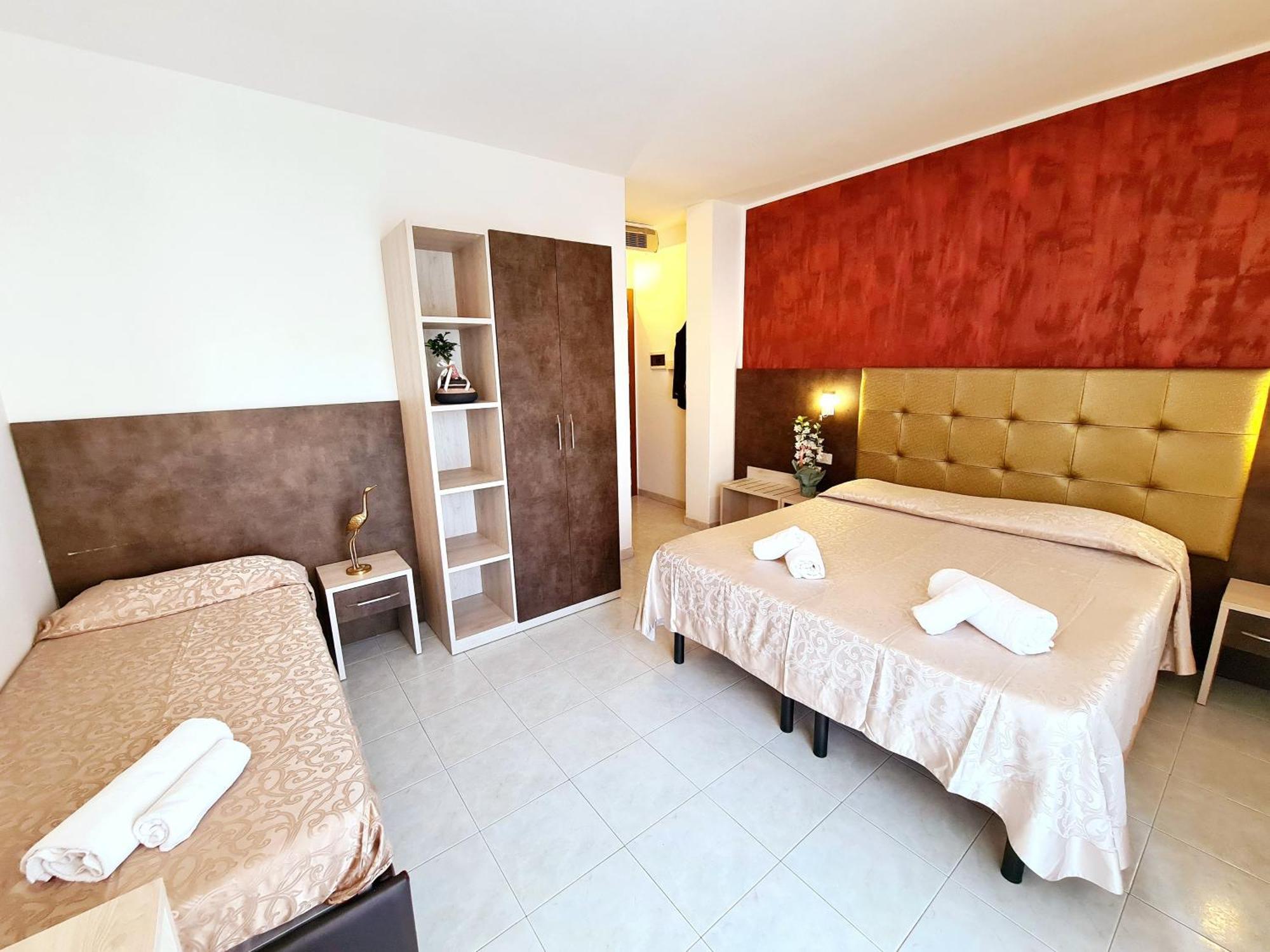 צ'סנטיקו Hotel Laura חדר תמונה